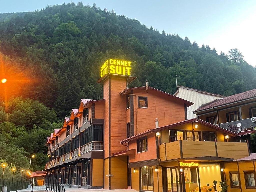 Cennet Suit Otel Узунгьол Екстериор снимка