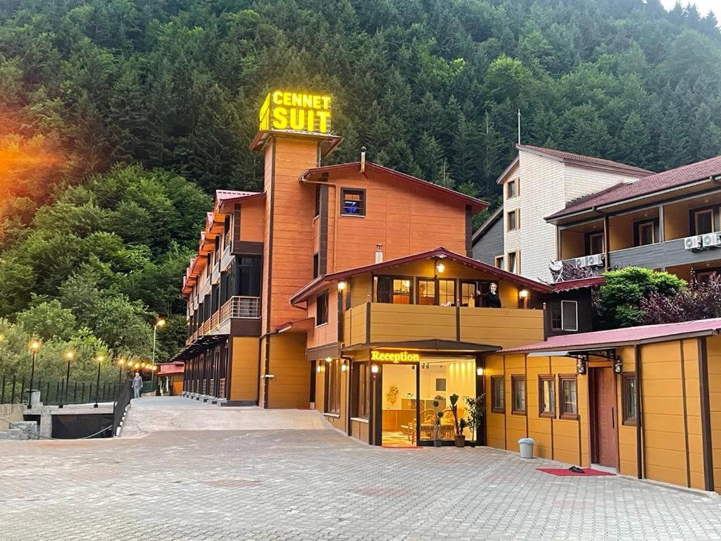 Cennet Suit Otel Узунгьол Екстериор снимка