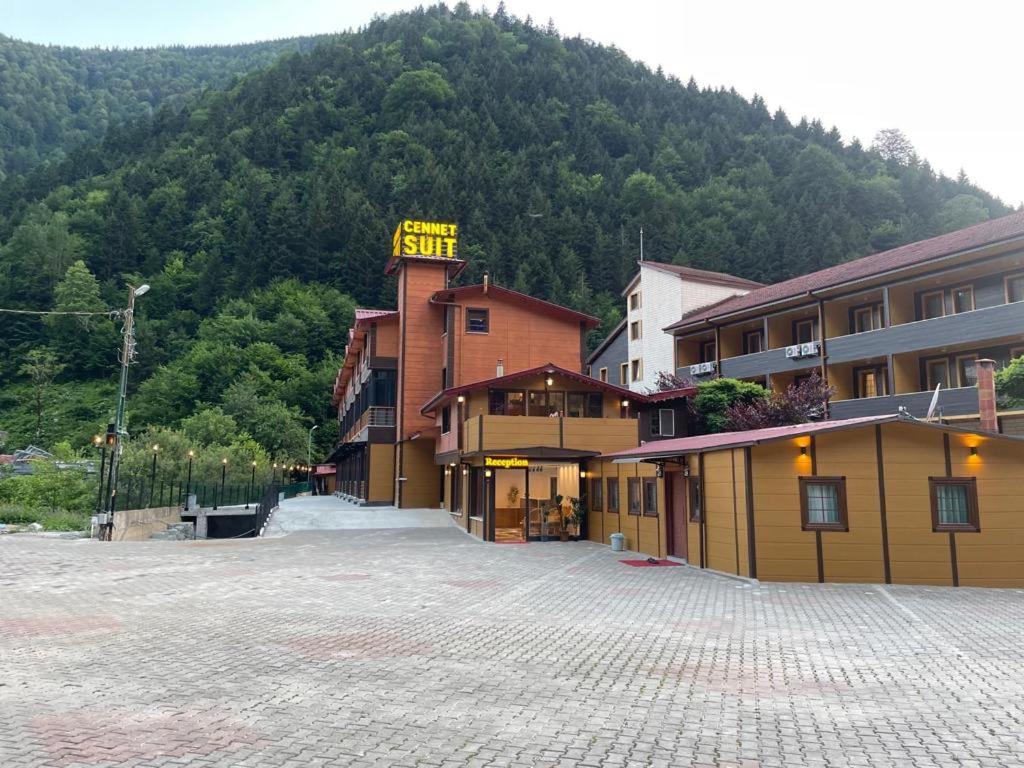 Cennet Suit Otel Узунгьол Екстериор снимка